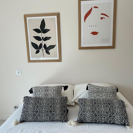 Belle Maison Contemporaine Ampus Luaran gambar