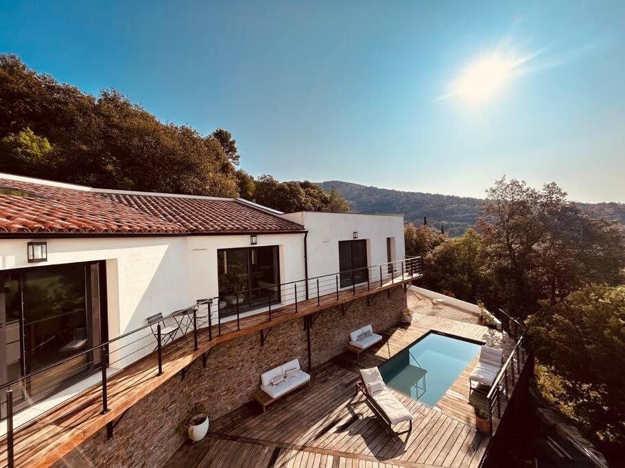 Belle Maison Contemporaine Ampus Luaran gambar