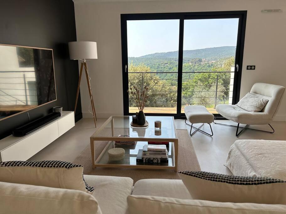 Belle Maison Contemporaine Ampus Luaran gambar